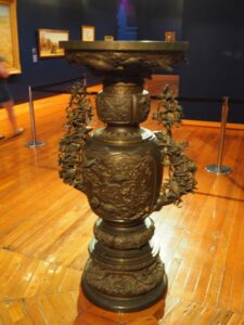 This image has an empty alt attribute; its file name is Day-52-Bendigo-Art-Gallery-002-225x300.jpg